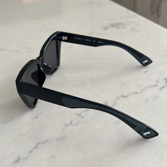 Brand new Indescratables sunglasses - Loop 03 style! Worn only twice! - Picture 3 of 5